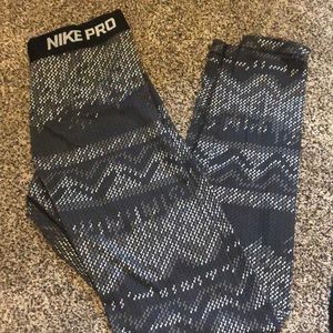 Nike women’s leggings